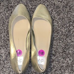 Gold shimmer Dolce Vita flats